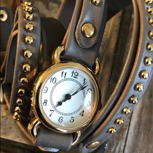 Leather wraparound watch ...: